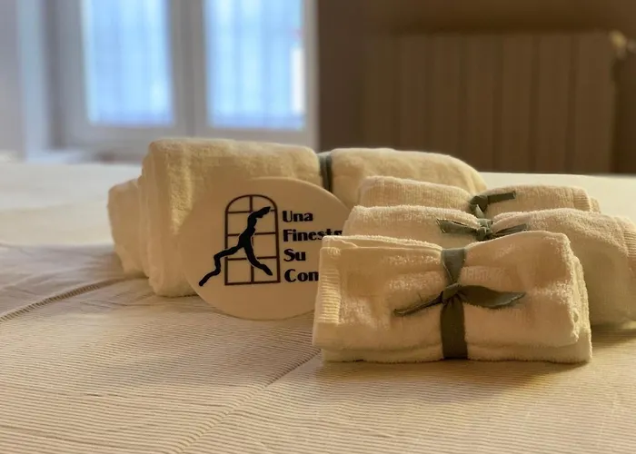 Finestra Su Apartamento Como